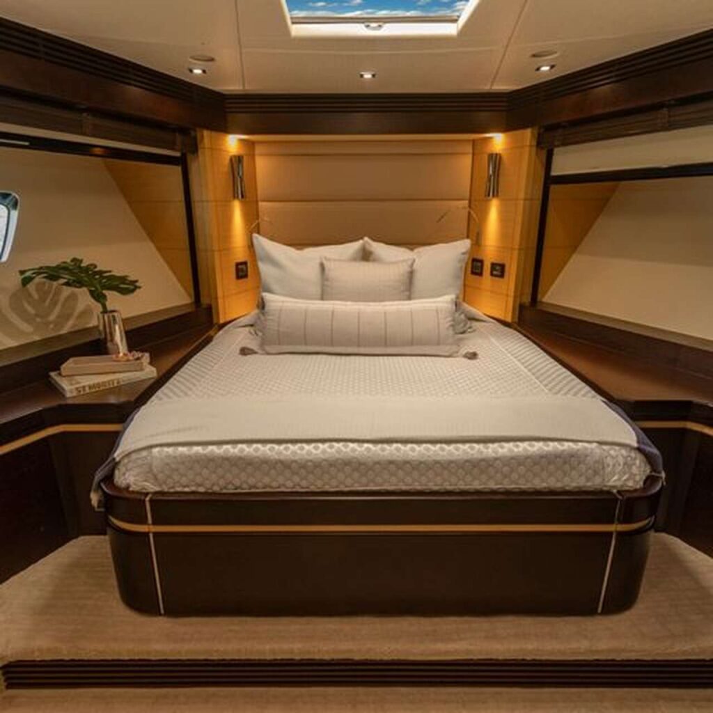 Yacht charter